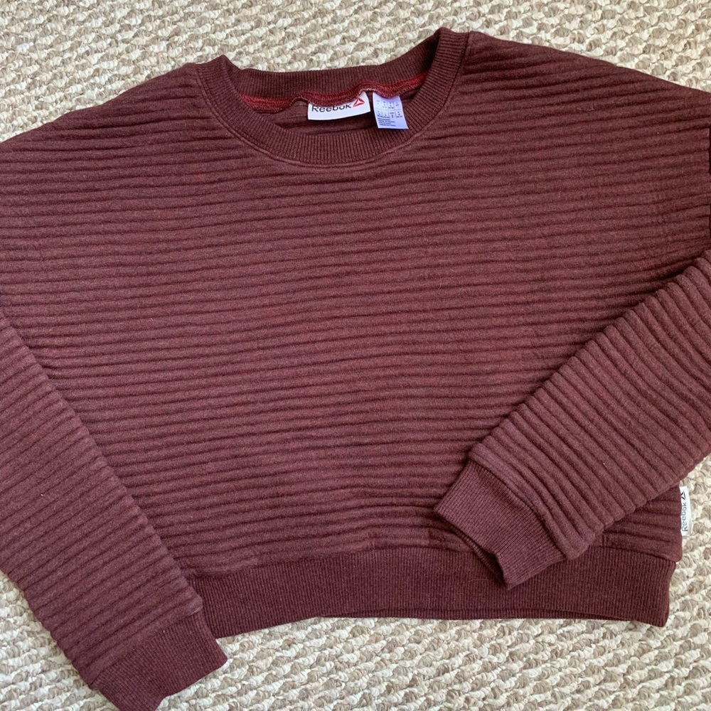 REEBOK cropped sweater